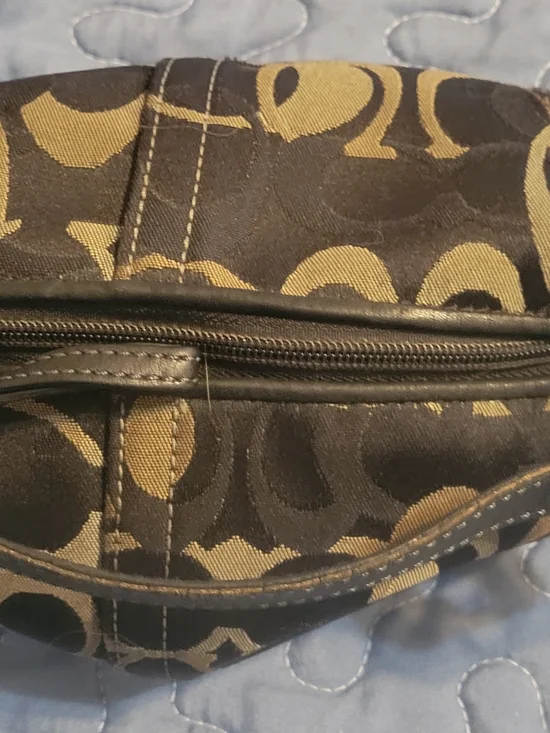 Coach Black And Grey Signature "C" Jacquard Mini 4×7"  Shoulder Bag - Picture 2 of 4